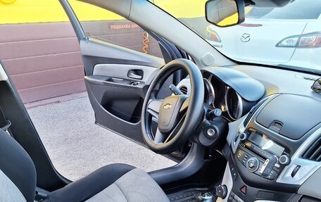 Chevrolet Cruze II, 2014 год, 850 000 рублей, 3 фотография