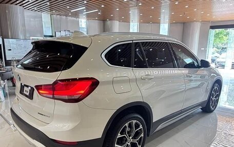 BMW X1, 2022 год, 2 200 000 рублей, 7 фотография