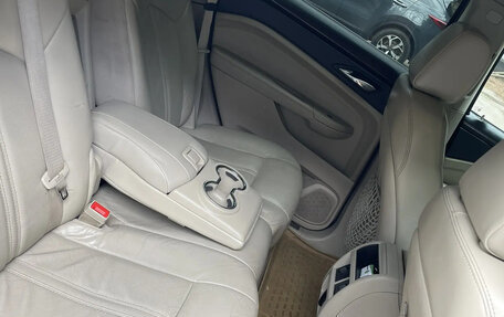Cadillac SRX II рестайлинг, 2010 год, 1 100 000 рублей, 11 фотография