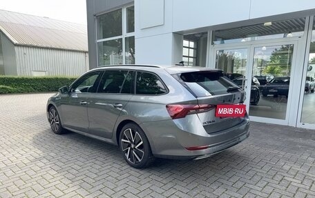 Skoda Octavia IV, 2022 год, 2 813 000 рублей, 4 фотография