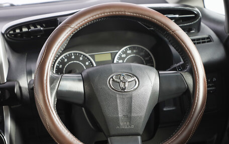 Toyota Wish II, 2010 год, 1 099 000 рублей, 12 фотография