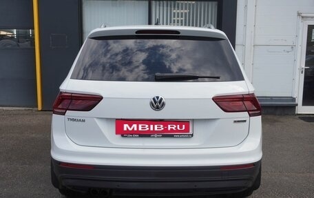 Volkswagen Tiguan II, 2020 год, 2 823 000 рублей, 6 фотография