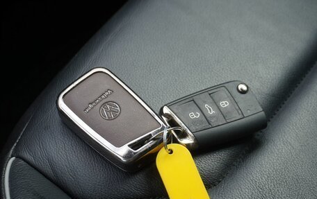 Volkswagen Tiguan II, 2020 год, 2 823 000 рублей, 15 фотография