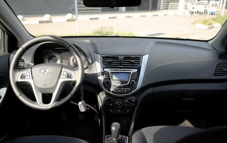 Hyundai Solaris II рестайлинг, 2013 год, 728 000 рублей, 7 фотография