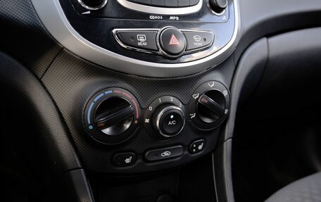 Hyundai Solaris II рестайлинг, 2013 год, 728 000 рублей, 11 фотография