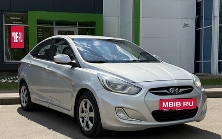 Hyundai Solaris II рестайлинг, 2013 год, 650 000 рублей, 3 фотография