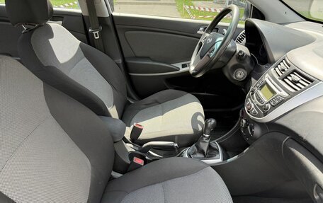 Hyundai Solaris II рестайлинг, 2013 год, 650 000 рублей, 9 фотография