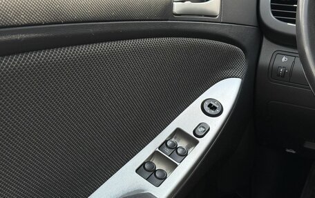 Hyundai Solaris II рестайлинг, 2013 год, 650 000 рублей, 15 фотография