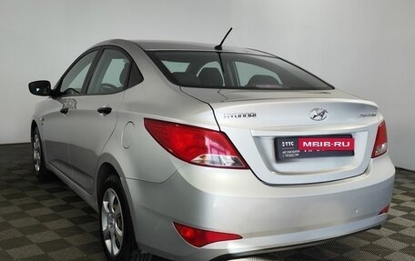 Hyundai Solaris II рестайлинг, 2015 год, 865 000 рублей, 8 фотография