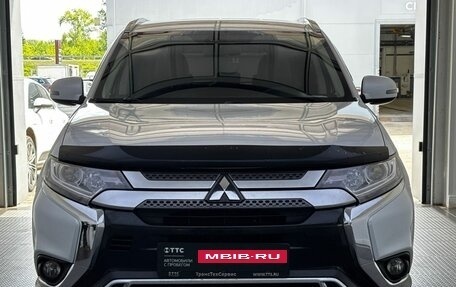 Mitsubishi Outlander III рестайлинг 3, 2019 год, 2 400 000 рублей, 2 фотография