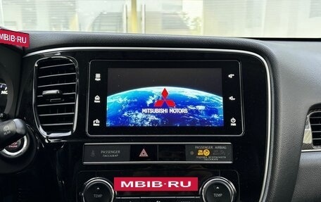 Mitsubishi Outlander III рестайлинг 3, 2019 год, 2 400 000 рублей, 18 фотография