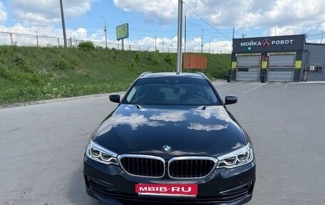 BMW 5 серия, 2019 год, 2 990 000 рублей, 2 фотография