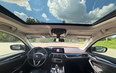 BMW 5 серия, 2019 год, 2 990 000 рублей, 16 фотография