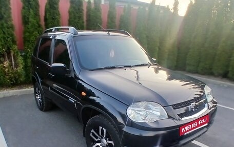 Chevrolet Niva I рестайлинг, 2009 год, 565 000 рублей, 3 фотография