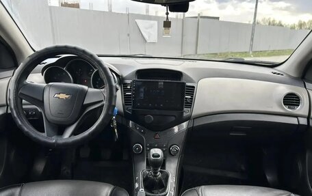 Chevrolet Cruze II, 2011 год, 470 000 рублей, 9 фотография