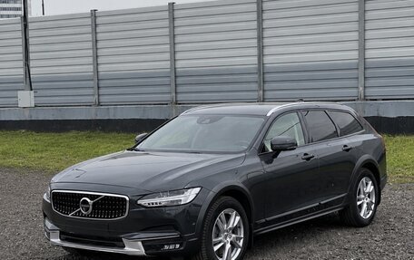 Volvo V90 Cross Country I рестайлинг, 2017 год, 3 400 000 рублей, 3 фотография