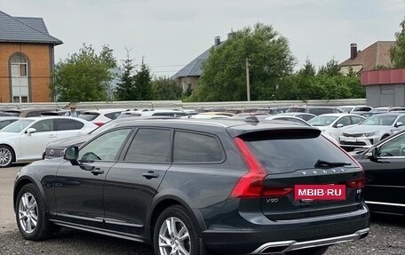 Volvo V90 Cross Country I рестайлинг, 2017 год, 3 400 000 рублей, 6 фотография