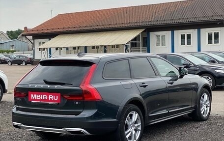 Volvo V90 Cross Country I рестайлинг, 2017 год, 3 400 000 рублей, 4 фотография