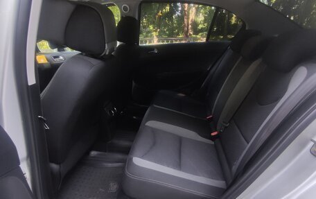 Peugeot 408 I рестайлинг, 2015 год, 785 000 рублей, 14 фотография