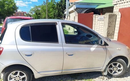 Toyota Vitz, 2000 год, 320 000 рублей, 3 фотография