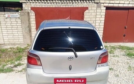 Toyota Vitz, 2000 год, 320 000 рублей, 4 фотография