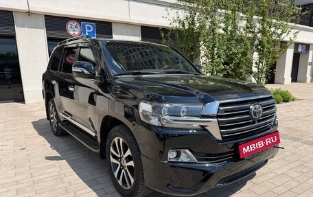 Toyota Land Cruiser 200, 2016 год, 6 000 000 рублей, 3 фотография