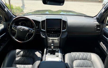 Toyota Land Cruiser 200, 2016 год, 6 000 000 рублей, 16 фотография