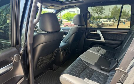 Toyota Land Cruiser 200, 2016 год, 6 000 000 рублей, 20 фотография