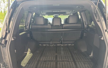 Toyota Land Cruiser 200, 2016 год, 6 000 000 рублей, 21 фотография