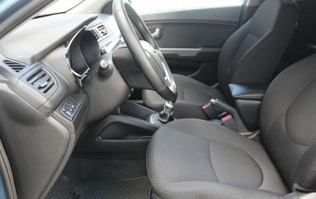 KIA Rio III рестайлинг, 2015 год, 830 000 рублей, 16 фотография