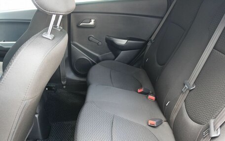 KIA Rio III рестайлинг, 2015 год, 830 000 рублей, 17 фотография