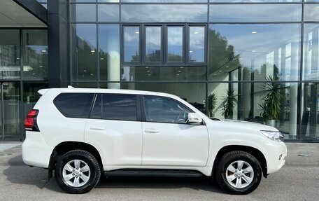 Toyota Land Cruiser Prado 150 рестайлинг 2, 2020 год, 4 890 000 рублей, 4 фотография