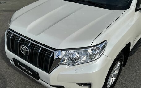 Toyota Land Cruiser Prado 150 рестайлинг 2, 2020 год, 4 890 000 рублей, 11 фотография