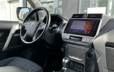 Toyota Land Cruiser Prado 150 рестайлинг 2, 2020 год, 4 890 000 рублей, 29 фотография
