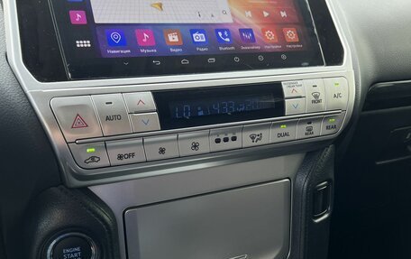 Toyota Land Cruiser Prado 150 рестайлинг 2, 2020 год, 4 890 000 рублей, 26 фотография