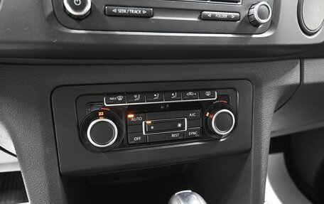 Volkswagen Amarok I рестайлинг, 2013 год, 1 995 000 рублей, 16 фотография