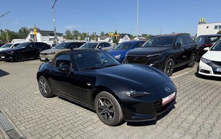 Mazda MX-5, 2023 год, 2 683 000 рублей, 3 фотография