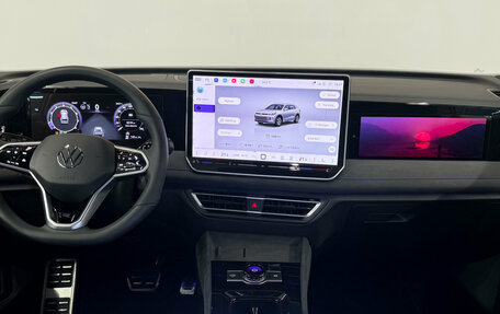 Volkswagen Tiguan, 2025 год, 4 400 000 рублей, 9 фотография