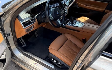 BMW 7 серия, 2019 год, 7 100 000 рублей, 24 фотография