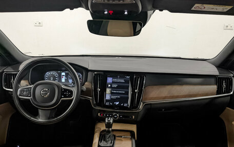 Volvo S90 II рестайлинг, 2019 год, 3 365 000 рублей, 14 фотография