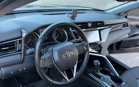 Toyota Camry, 2020 год, 1 600 000 рублей, 15 фотография