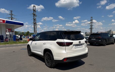 Toyota Highlander III, 2014 год, 2 900 000 рублей, 6 фотография