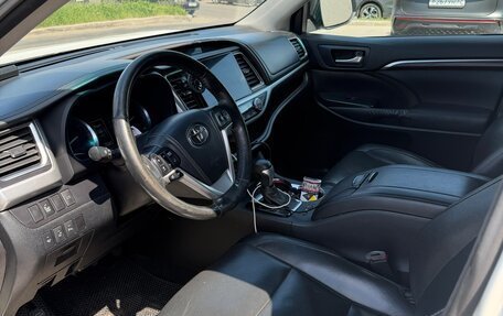 Toyota Highlander III, 2014 год, 2 900 000 рублей, 9 фотография