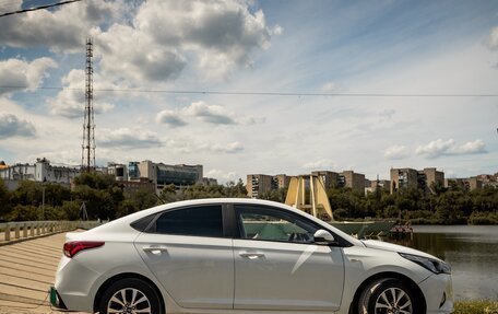 Hyundai Solaris II рестайлинг, 2017 год, 1 080 000 рублей, 8 фотография