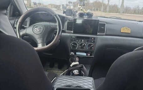 Toyota Corolla, 2003 год, 350 000 рублей, 4 фотография