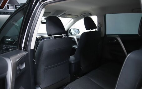 Toyota RAV4, 2018 год, 2 750 000 рублей, 11 фотография