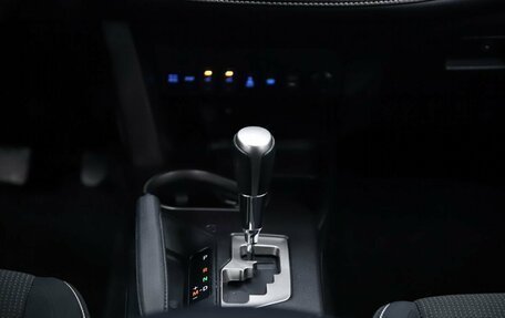 Toyota RAV4, 2018 год, 2 750 000 рублей, 15 фотография