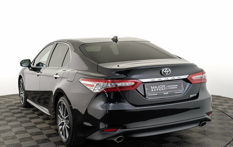 Toyota Camry, 2023 год, 3 700 000 рублей, 7 фотография
