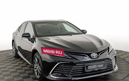 Toyota Camry, 2023 год, 3 700 000 рублей, 3 фотография