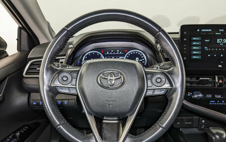 Toyota Camry, 2023 год, 3 700 000 рублей, 22 фотография